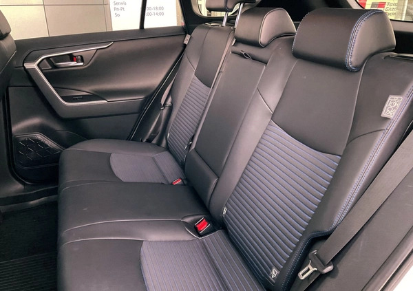 Toyota RAV4 cena 161900 przebieg: 100291, rok produkcji 2021 z Lądek-Zdrój małe 121